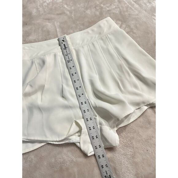 Ramy Brook Pamela Pleated Shorts Women's 8 White High Rise Wide Leg - Picture 9 of 11